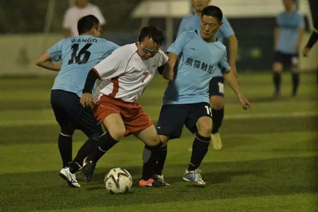 热身赛-中国男篮不敌西甲球队 廖三宁16分