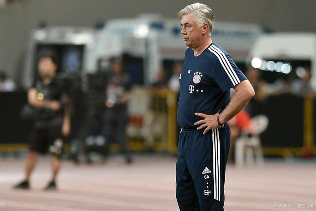 1年6260万！库里提前续约勇士 合同到期时39岁